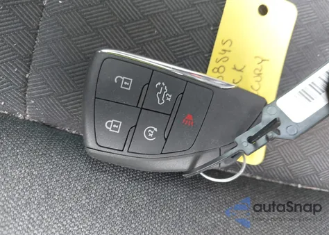 2026 Chevrolet Silverado 1500 4Wd Short Bed Custom z USA, uszkodzony, nr VIN 1GCPKBEK7TZ121980